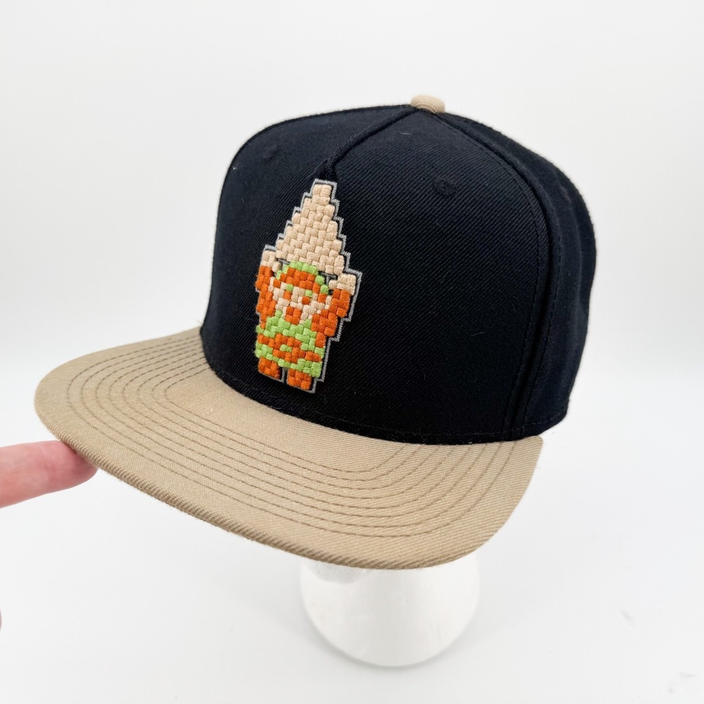 Nintendo Bioworld Legend of Zelda 8 Bit Link LTD Hat Cap Flat Bill Snapback